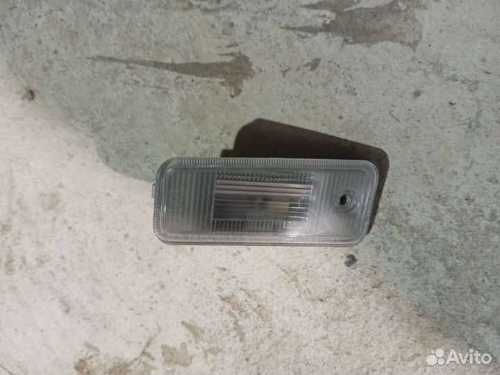 Фонарь подсветки номерного знака