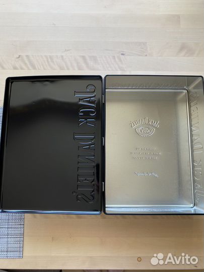Продаю коробку Jack Daniels