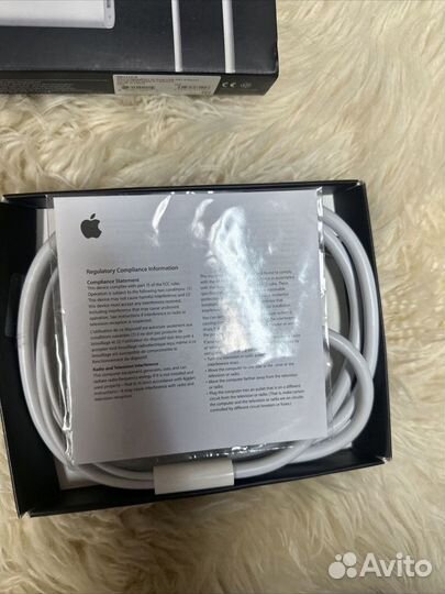 Apple MB571Z/A Mini Display Port to Dual Link DVI