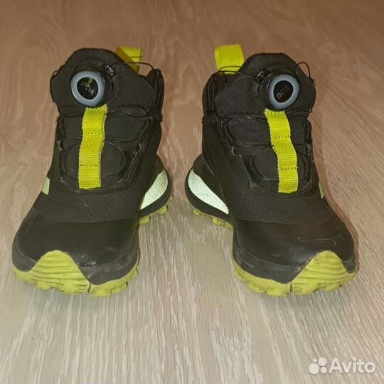 Демисезонные ботинки adidas 28