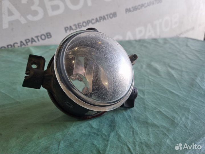 Фара противотуманная передняя правая Ford Focus