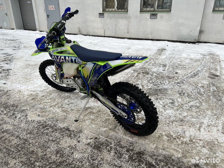 Мотоцикл Avantis Koshine для серьезных трасс