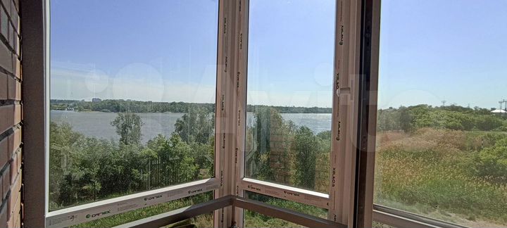 2-к. квартира, 55 м², 3/16 эт.