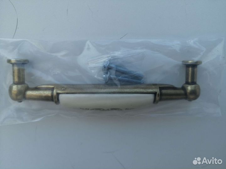 Мебельные ручки