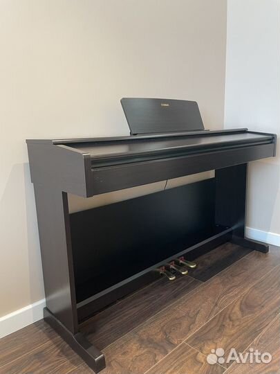 Цифровое пианино YDP 144R