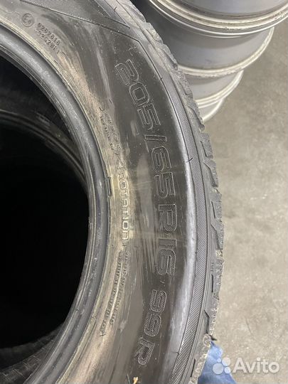 Nokian Tyres Hakkapeliitta R 205/65 R16