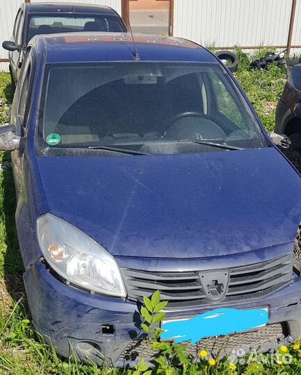 Renault Sandero 2009 разборе на запчасти