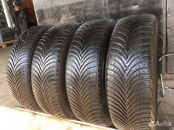 Michelin Alpin A4 215/55 R16