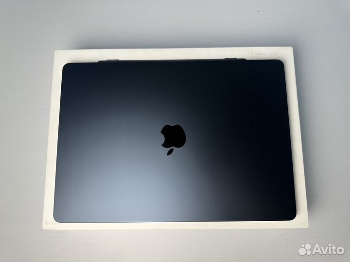 MacBook Air 15 2023 M2 512Gb м.Видео, 40 циклов