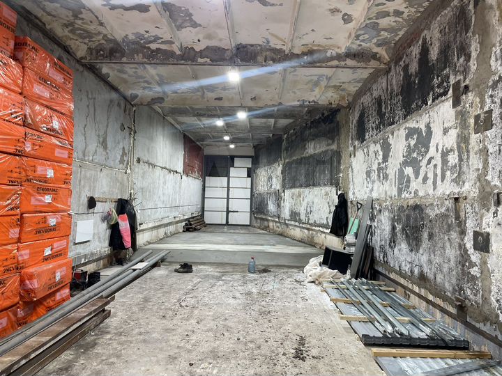 Гараж, > 30 м²