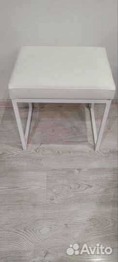 Банкетка в прихожую