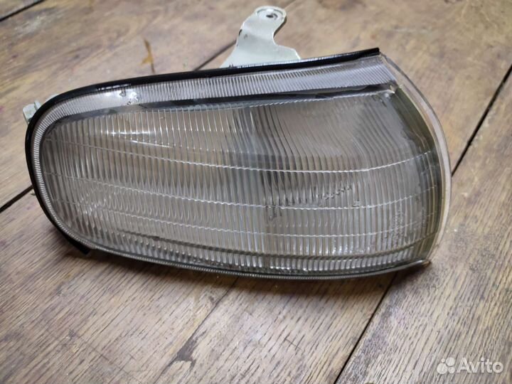 Указатель поворота Toyota