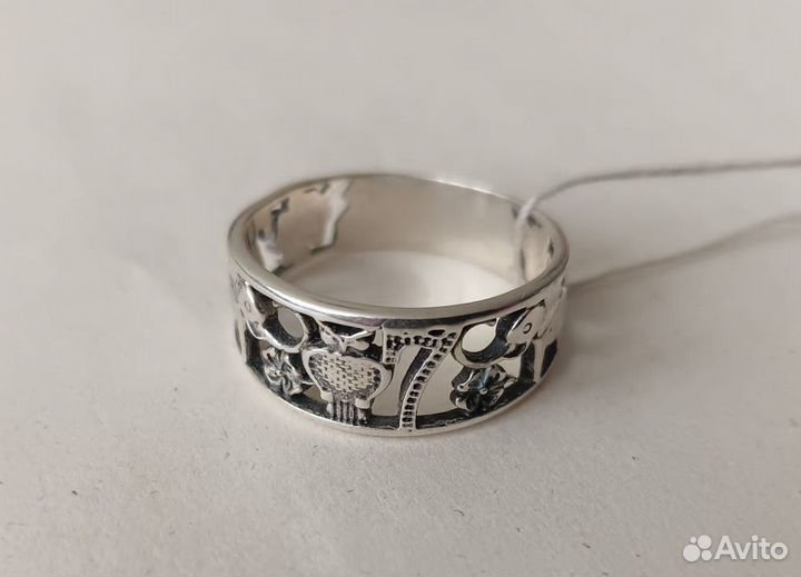 Серебряное кольцо