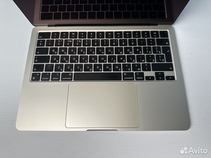 MacBook Air 13 2022 M2 256Gb Starlight, 50 циклов