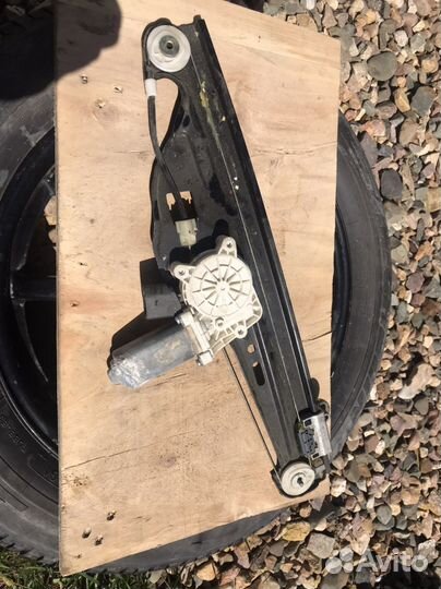 Стеклоподъемник BMW 5 E60 E61 (03-10) задний левый