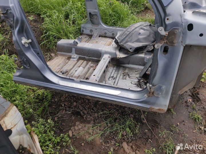 Передняя стойка кузова передняя правая Chevrolet