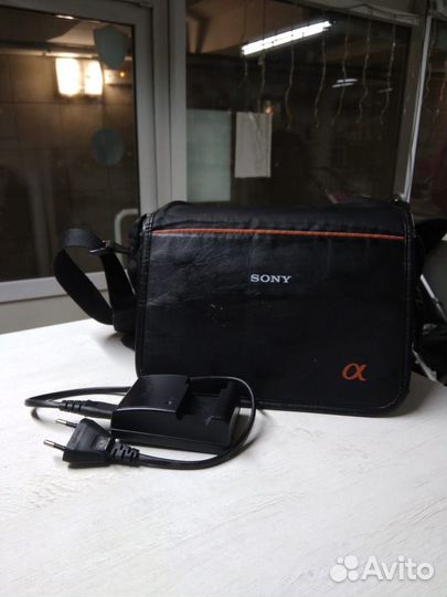 Зеркальный фотоаппарат Sony Alpha SLT-A37 Kit