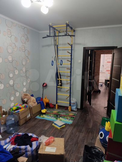 2-к. квартира, 54 м², 2/5 эт.