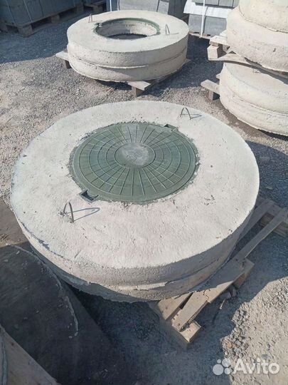 Крышка бетонная с люком