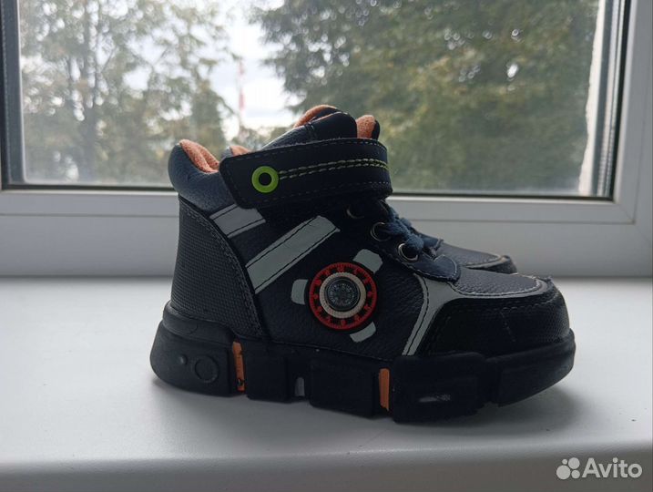 Демисезонные ботинки 24