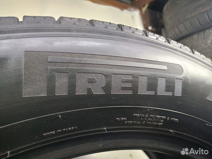 Pirelli Ice Zero FR 285/50 R20