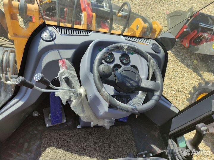 Фронтальный погрузчик Kyloton MR22, 2023