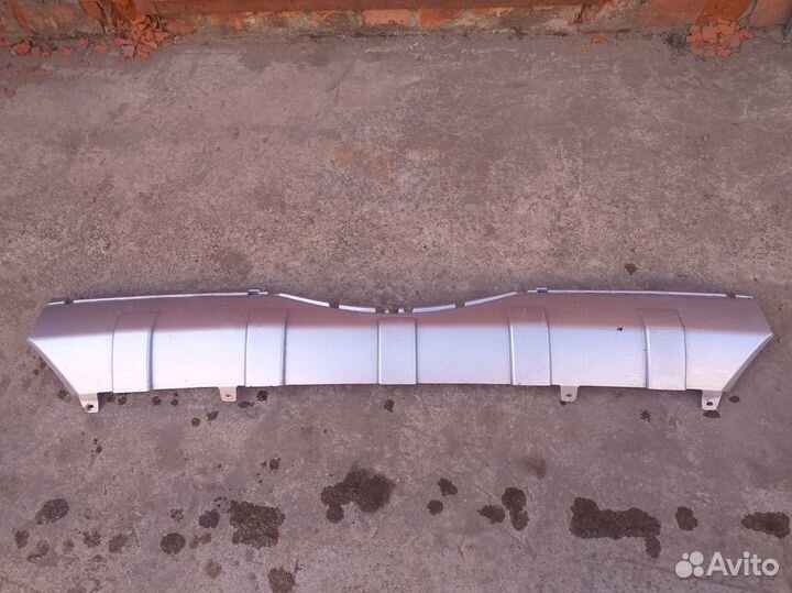 Накладка заднего бампера Mitsubishi Pajero 4