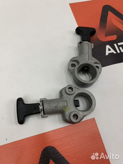 Замки спинок заднего сидения Приора