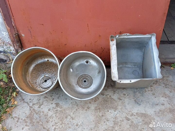 Емкость из нержавейки и алюминия от стиральных маш