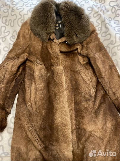 Шуба натуральная сурок, лиса б/у 50-54 размер