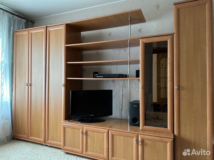 Стенка в гостиную бу