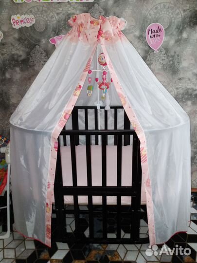 Детская кроватка трансформер с маятником