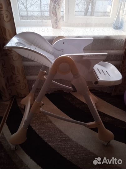 Столик для кормления детский