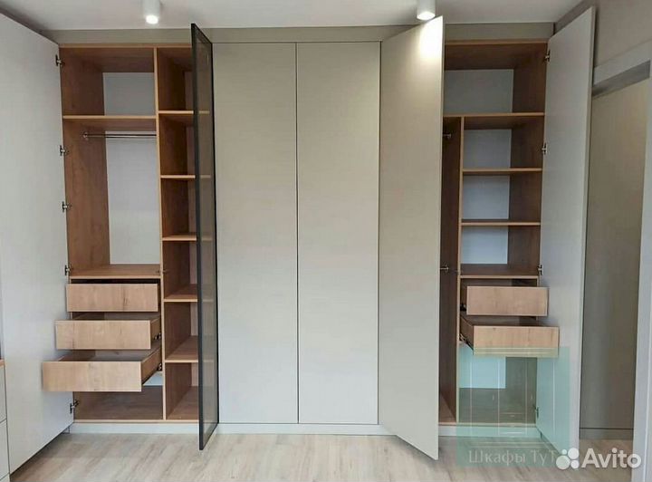 Встроенный шкаф