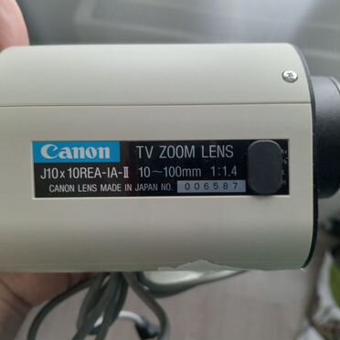 Объектив Canon