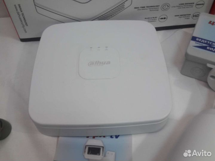 4 камеры видеонаблюдения 4Мп регистратор Dahua