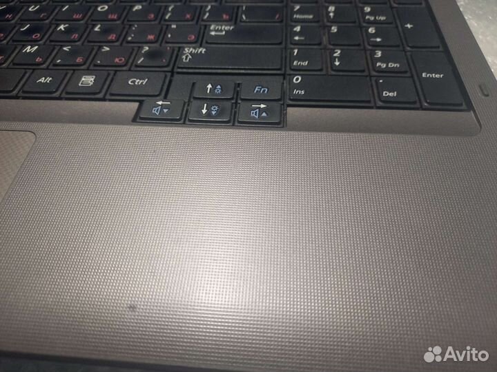 Мощный и тихий Core i7/8gb/SSD120/IntelHD/Акб