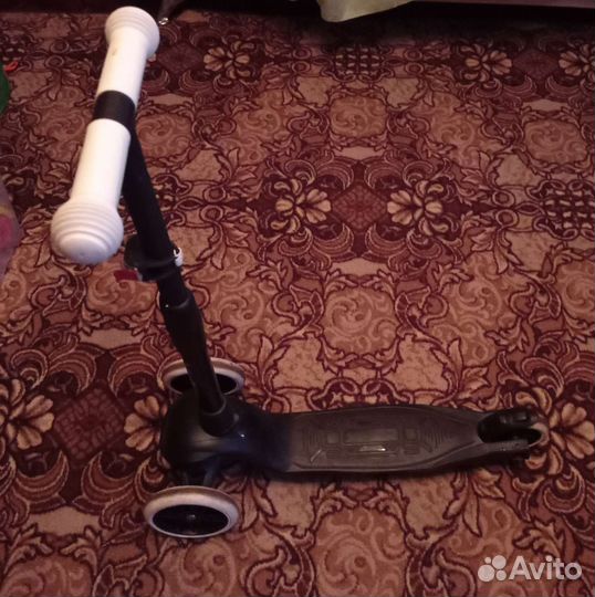 Самокат трёхколесный с мигалкой Дерзкий