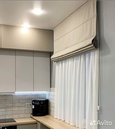 Одинарная римская штора с тюлем