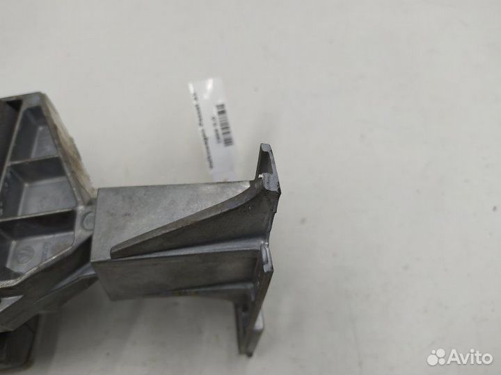 Б/У Подлокотник 3B0864207 VAG