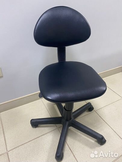 Компьютерное кресло