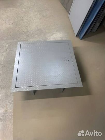 Оцинкованный люк