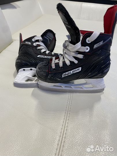 Хоккейные коньки bauer