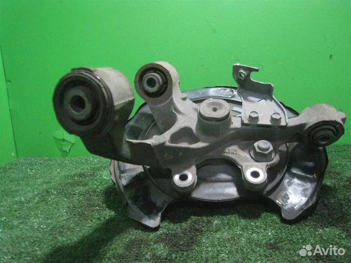 Кулак задний правый Honda FR-V (BE1) 2006