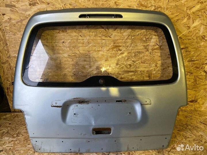 Дверь багажника со стеклом Peugeot Partner