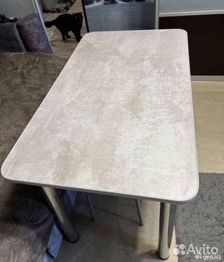 Стол кухонный Новый