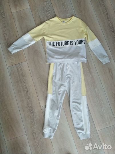 Спортивный костюм для девочки размер 140