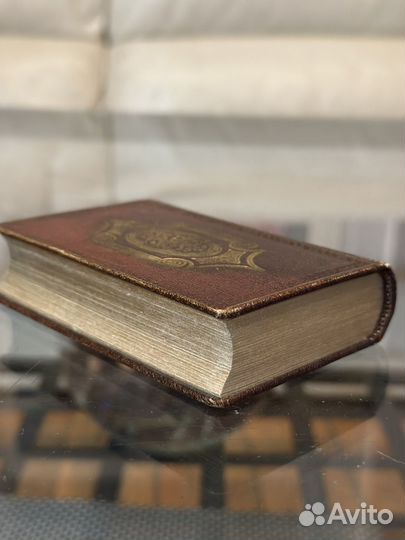 Басни Ивана Крылова миниатюрное издание 1978