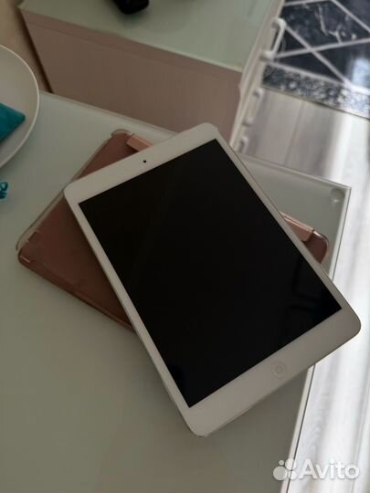 iPad mini Wi-Fi Cellular