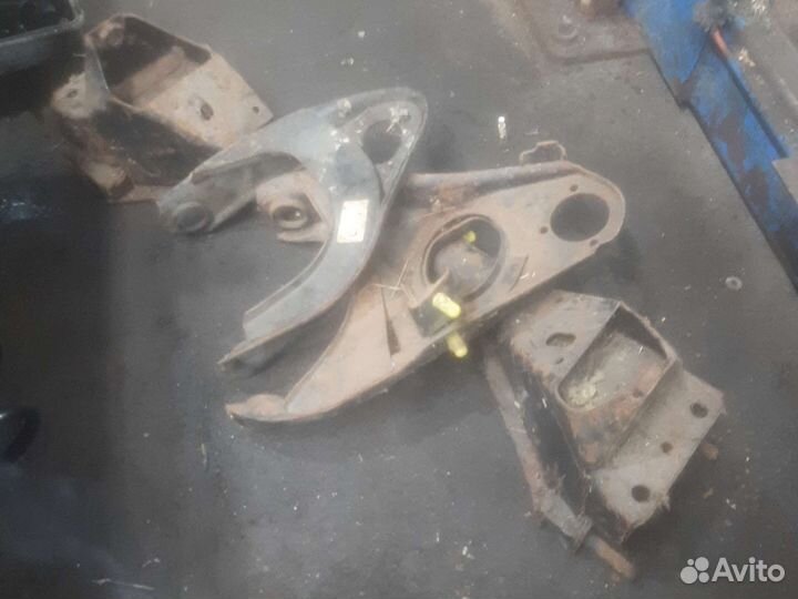 Передняя балка ваз 2106